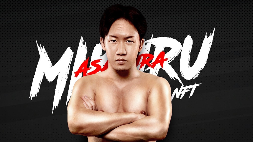 While Floyd Mayweather Waits, Asakura Is Busy Fighting Fans