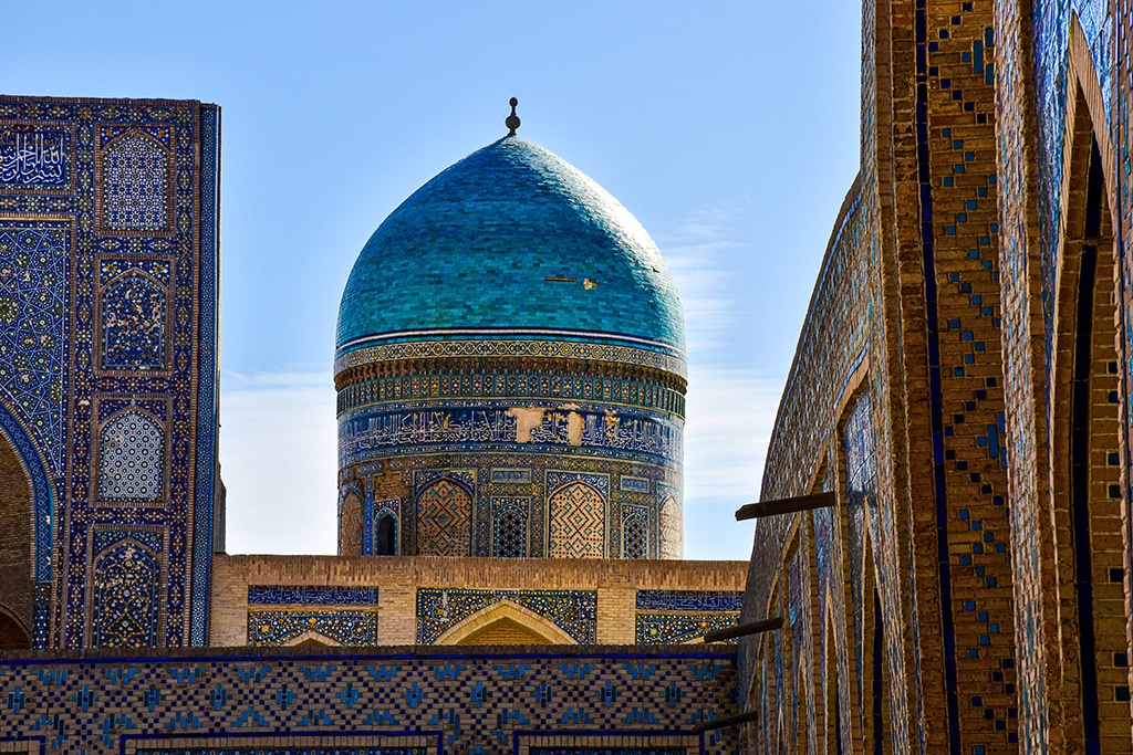 Clash over Crypto Regulation in Uzbekistan Threatens Market